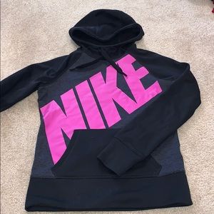 Nike Hoody. Therma-fit material